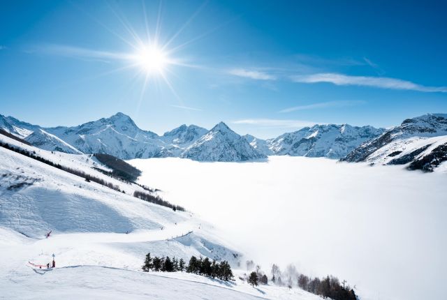 Powder above the clouds in Les 2 Alpes, Jan. 26th, 2023