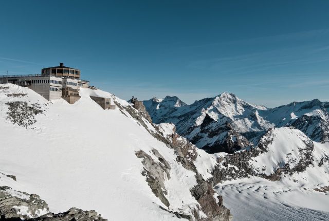 Drehrestaurant Allalin above saas-fee